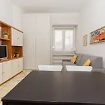 Porta Romana Apartment